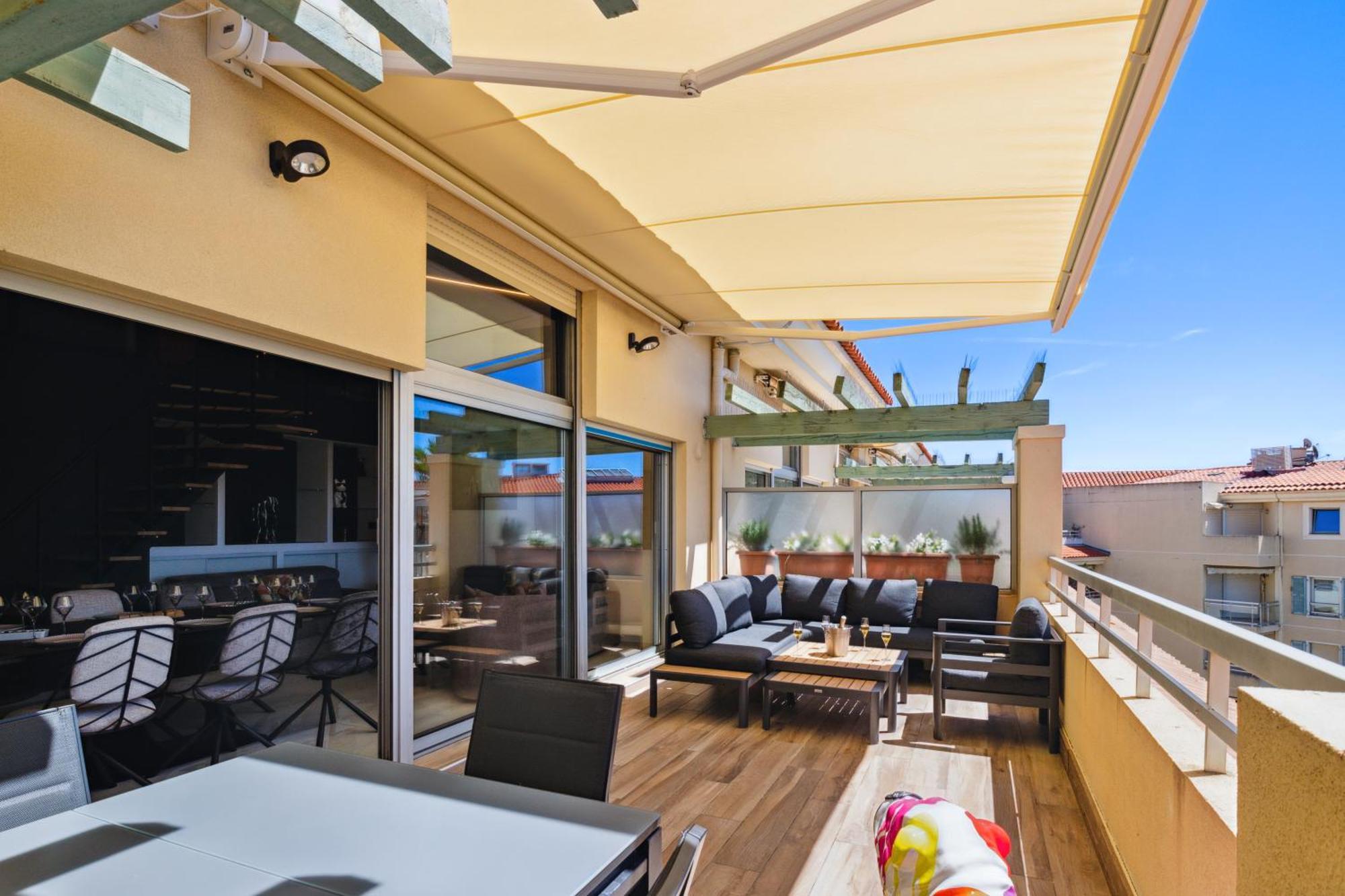 Duplex Villa Les Pins 89M2 Et Terrasse 30M2 Antibes Esterno foto