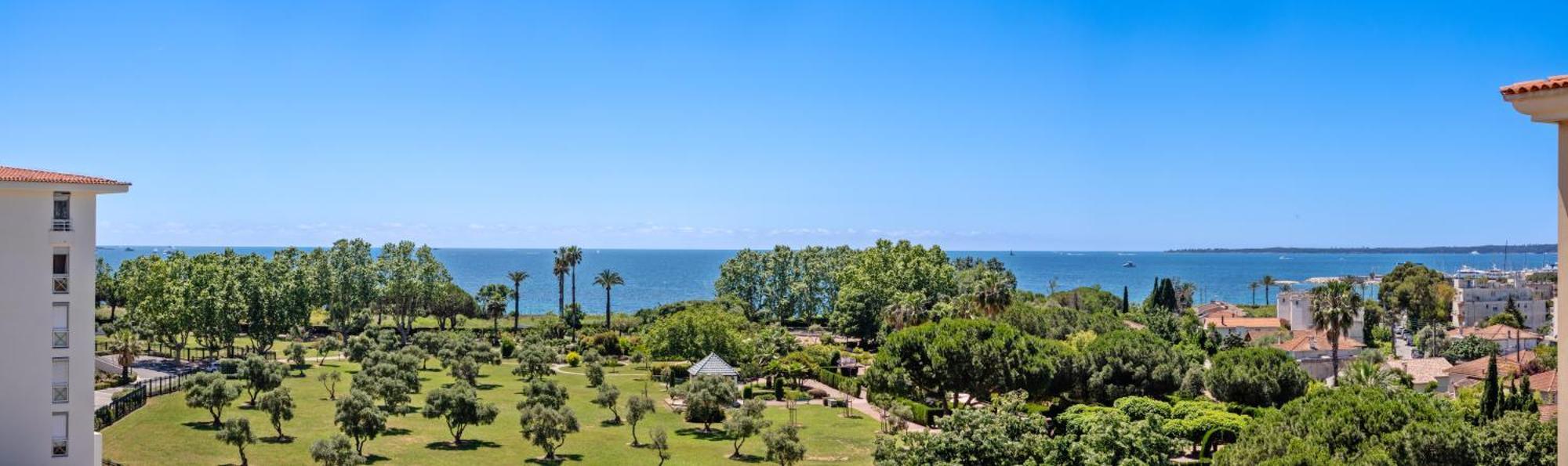 Duplex Villa Les Pins 89M2 Et Terrasse 30M2 Antibes Esterno foto