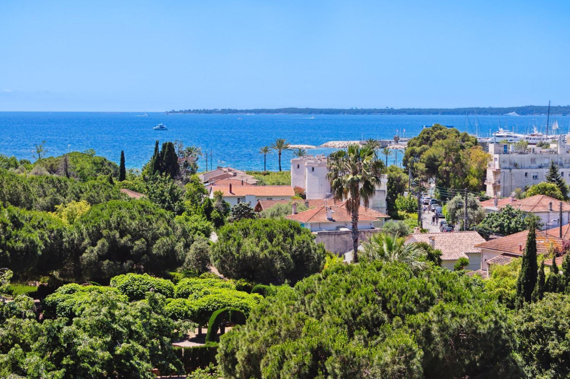 Duplex Villa Les Pins 89M2 Et Terrasse 30M2 Antibes Esterno foto